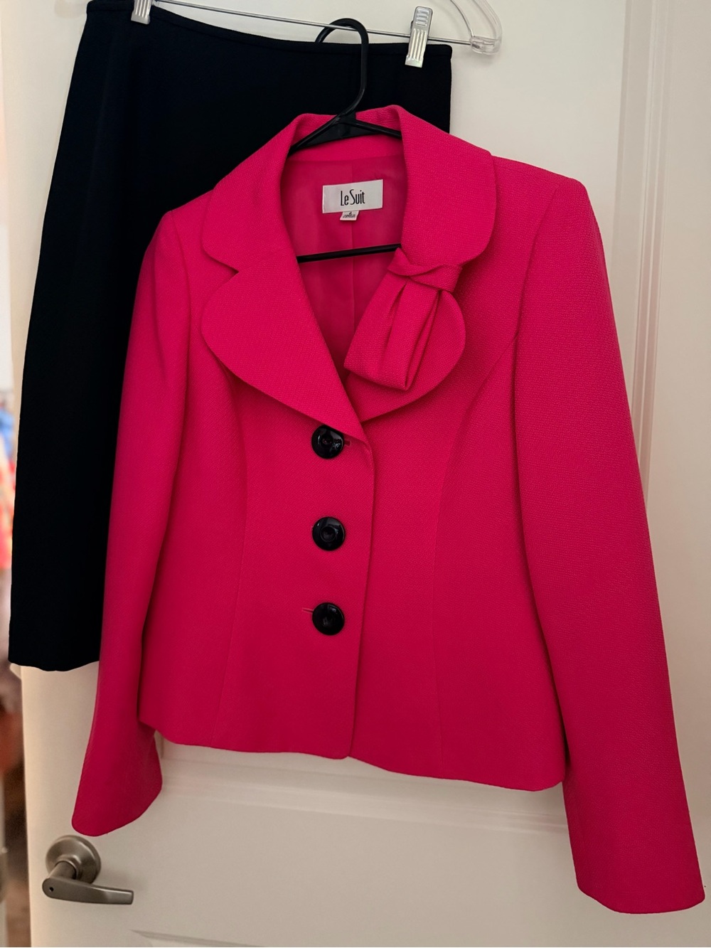 Le Suit Women's Hot Pink Bow Collar Blazer and Black Skirt